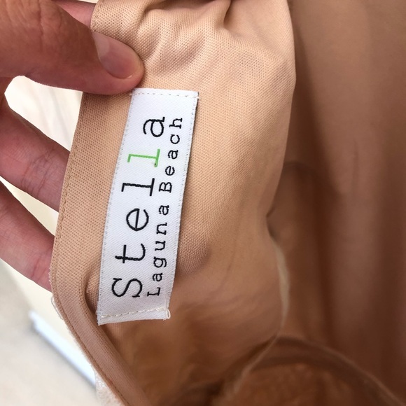 Lace mini dress - Picture 4 of 4